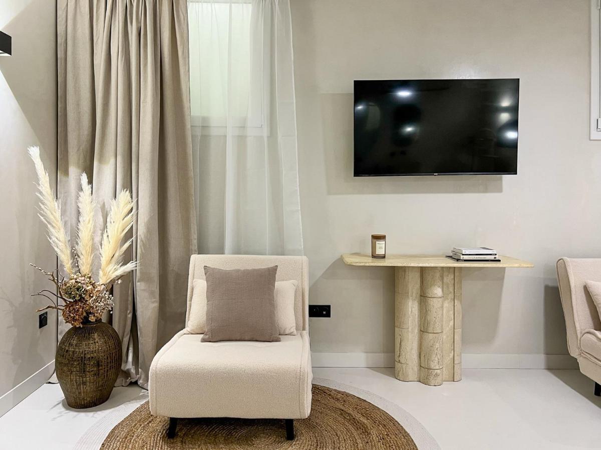 Superb Apartment Palais Royal Louvre Museum Free Netflix Париж Екстериор снимка
